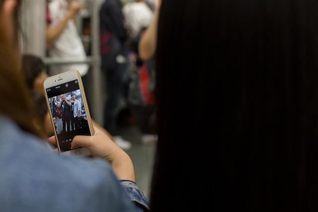 百度胖老师吧上海市公 安局轨道交通分局石宇玉老师求救 微信抖音快手百度贴吧百科图片视频知道搜索上海胖老 ...