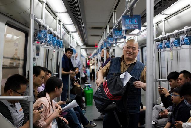 百度胖老师吧上海市公安局轨道交通分局石宇玉老师求救 微信抖音快手百度贴吧百科图片视频知道搜索上海胖老 ...